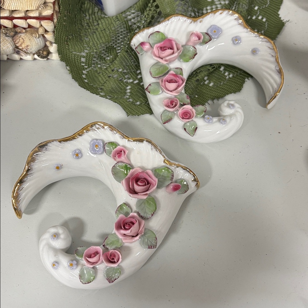 Porcelain Floral Crescent Wall Pockets - Pink Roses
